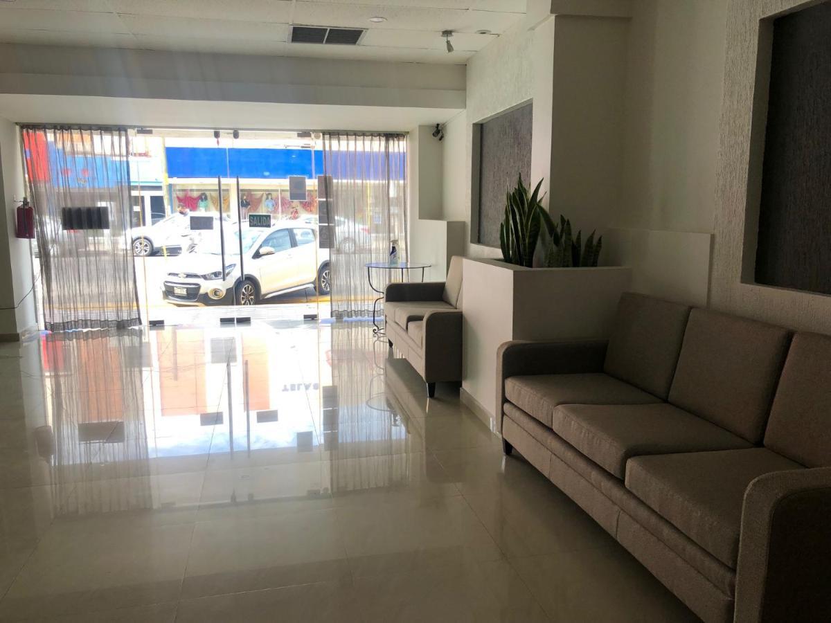 לוס מוצ'יס Hotel Lorena מראה חיצוני תמונה